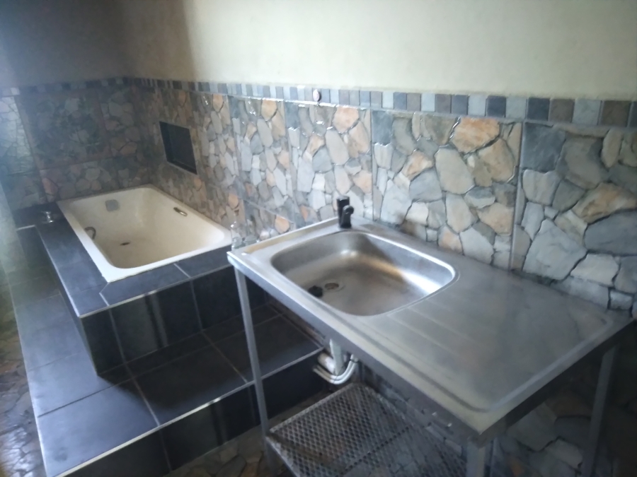 To Let 2 Bedroom Property for Rent in Vredenburg Rural Western Cape